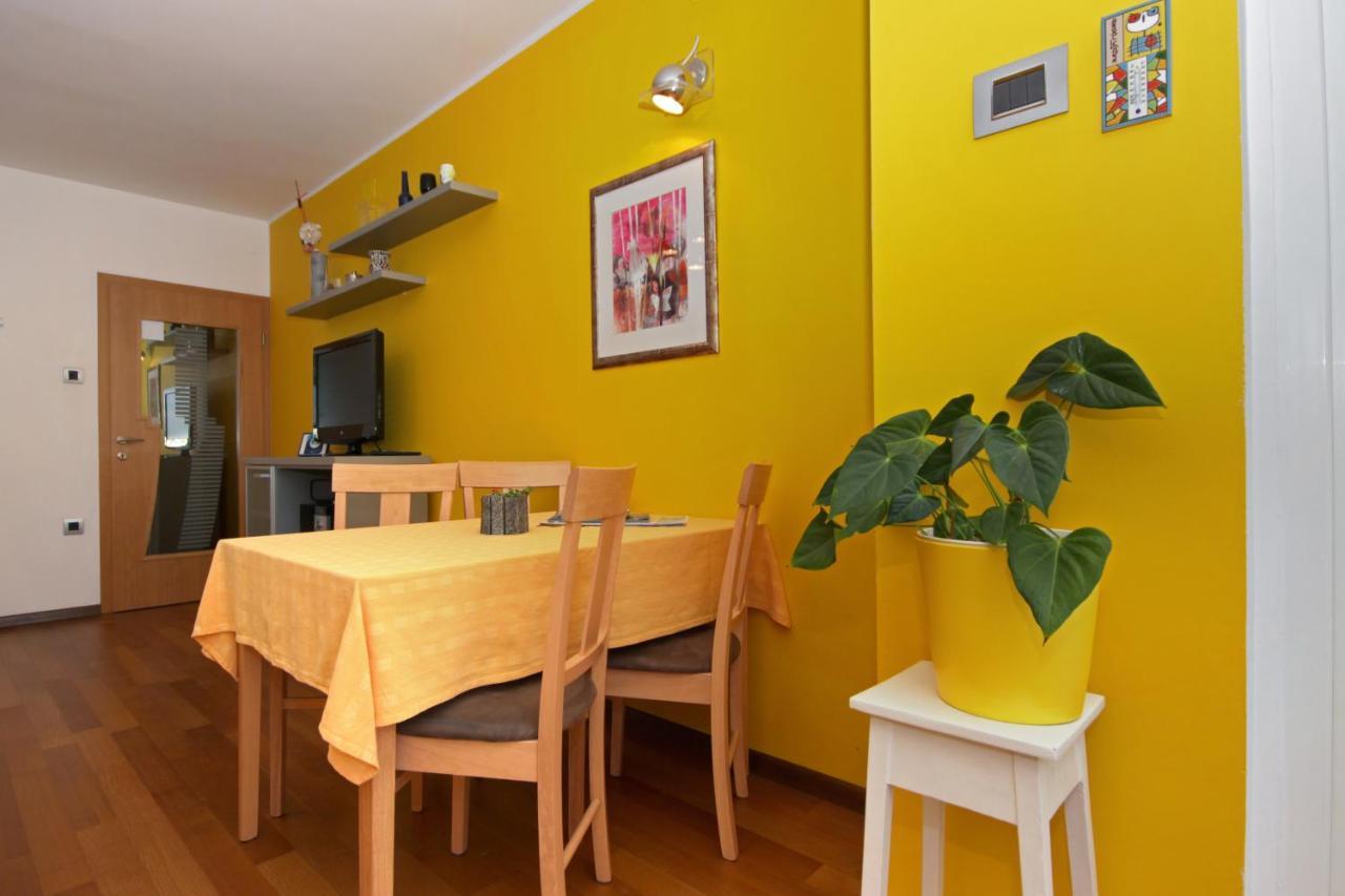 Apartment Bizjak Pula Bagian luar foto